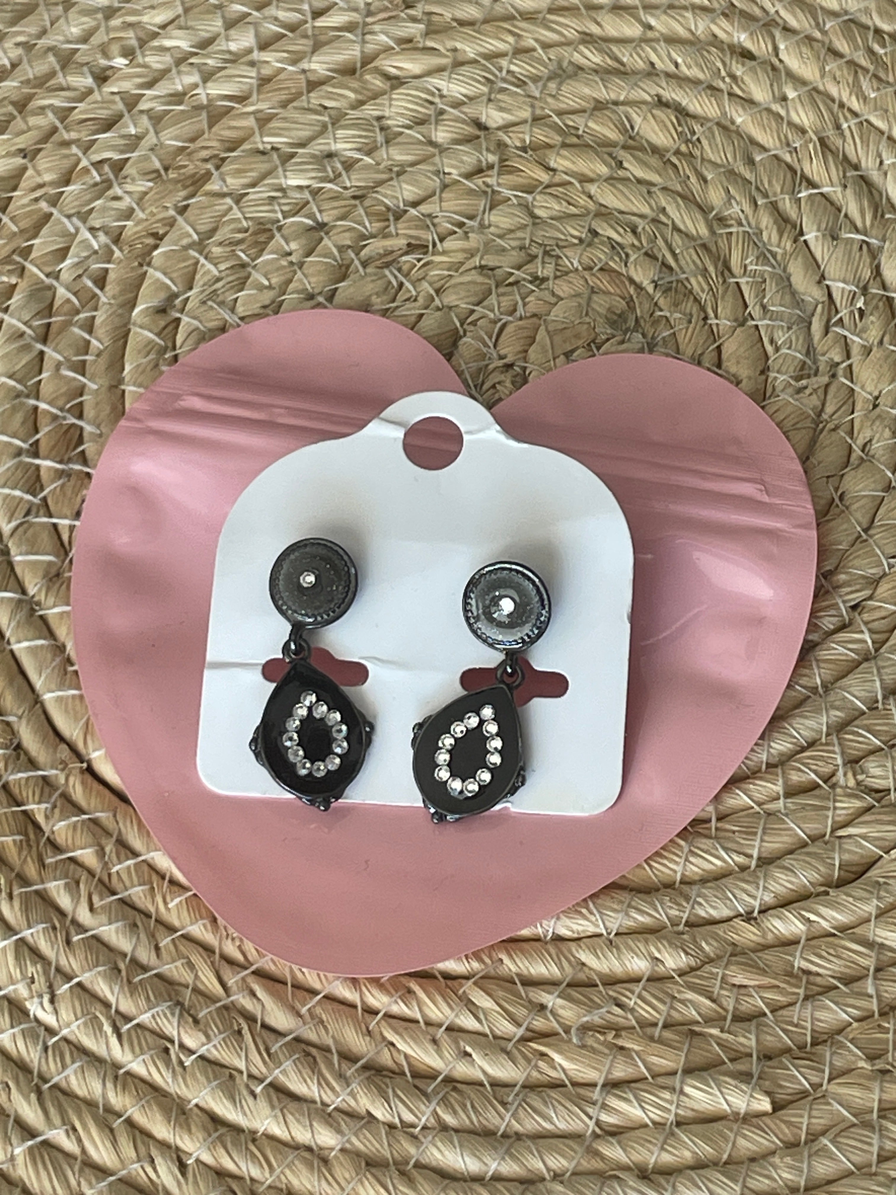 Boucles d’oreilles fantaisie IKITA – métal hypoallergénique