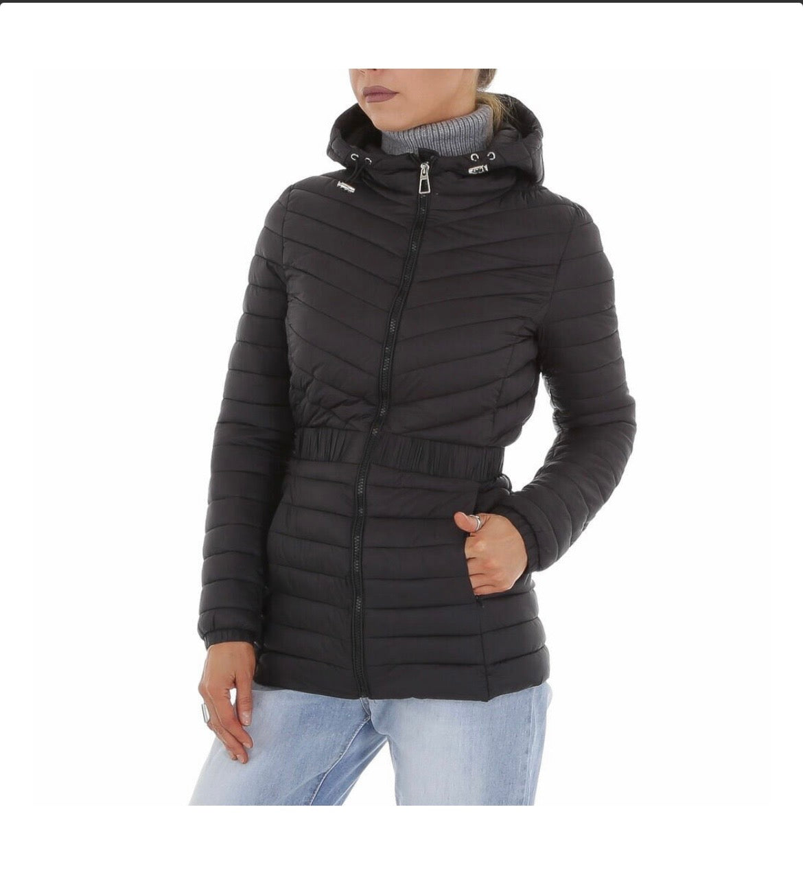 Veste Doudoune Femme Noire Matelassée à Capuche